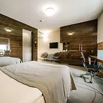 Hotel Q Grand Cru 4*