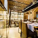 格但斯克q大克鲁酒店 4*