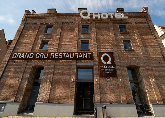 Q Grand Cru Hotel 4*